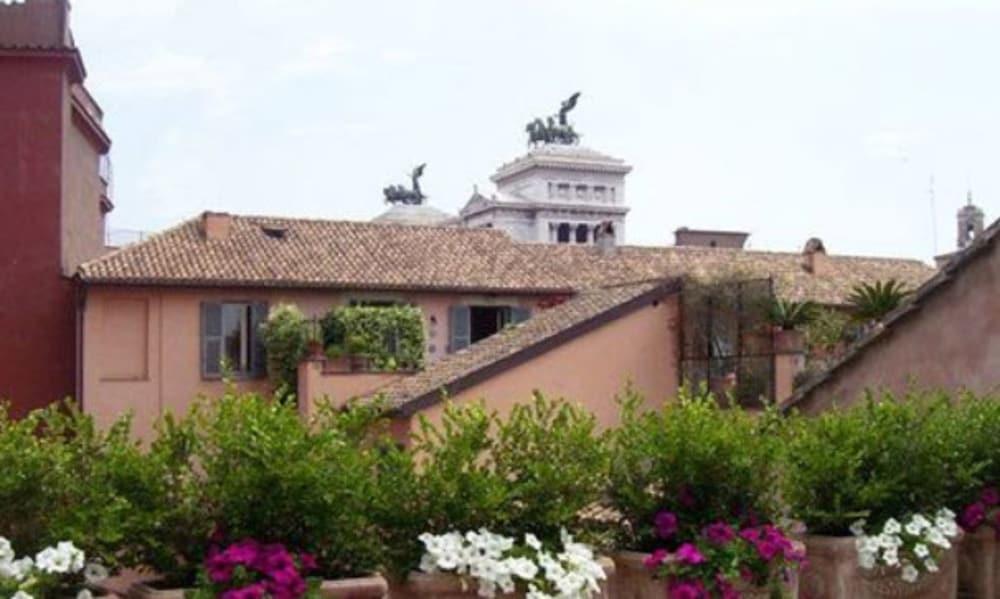 Hosianum Palace Rome Exterior photo